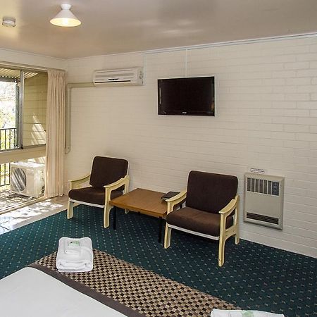 Blayney Leumeah Motel Exterior foto