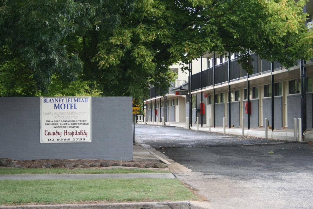 Blayney Leumeah Motel Exterior foto