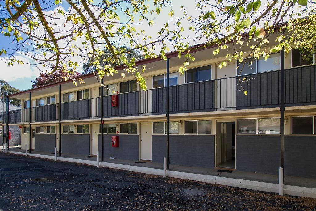 Blayney Leumeah Motel Exterior foto